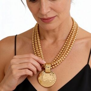 Hammered Pendant Necklace Set